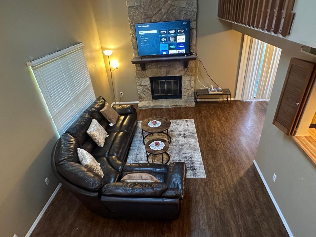 Apartamento The Cozy Townhouse Wpafb & Wsu Fairborn Exterior foto