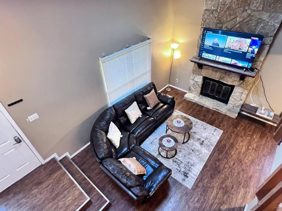 Apartamento The Cozy Townhouse Wpafb & Wsu Fairborn Exterior foto